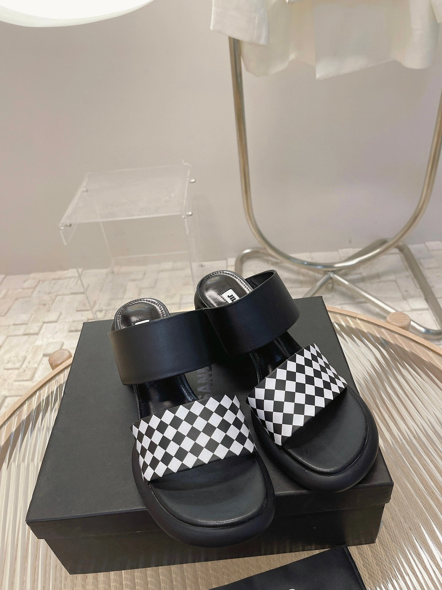 coco-- Heel height8cm. 2.5cm 2colour item : B-X034B1359L-2